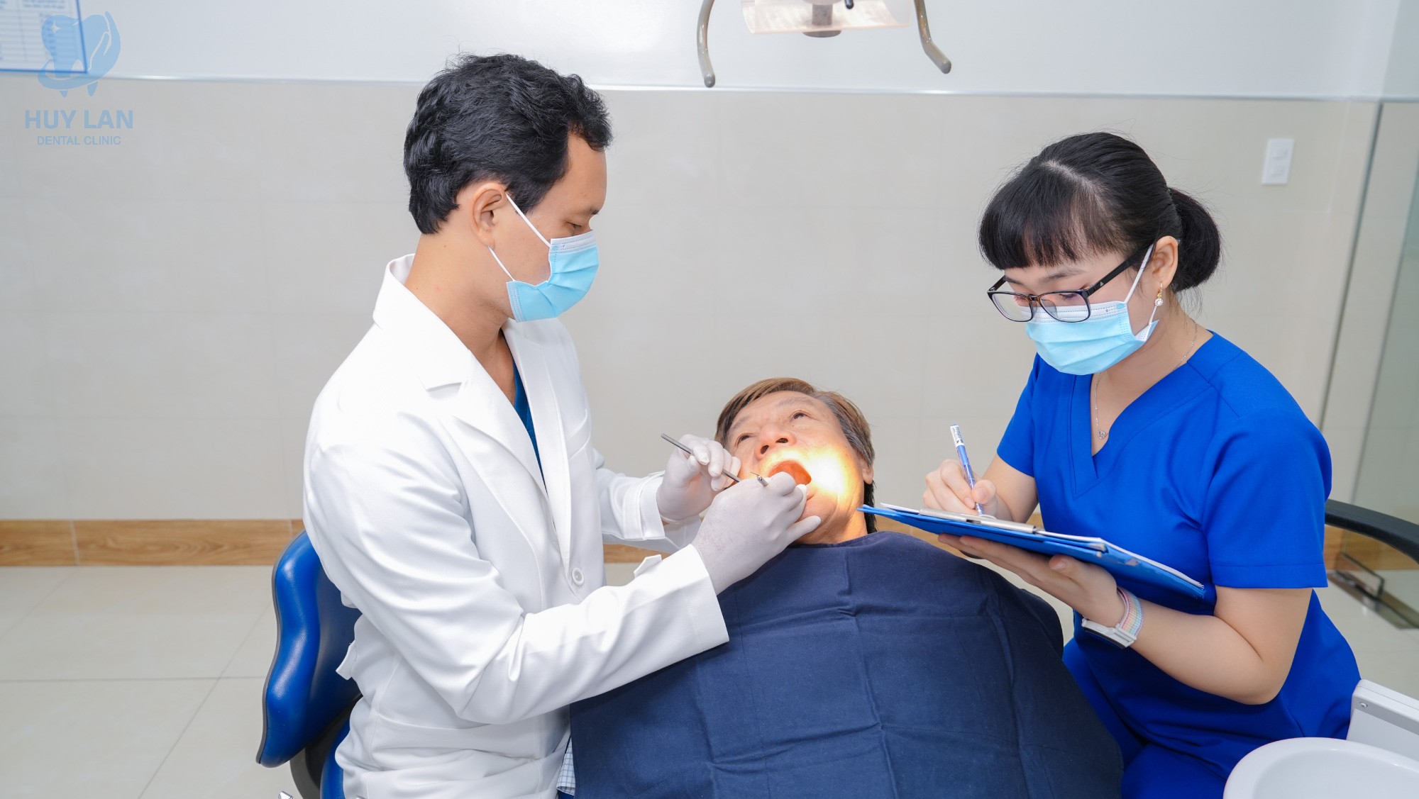 CẠO VÔI RĂNG THỔI CÁT LÀ GÌ?