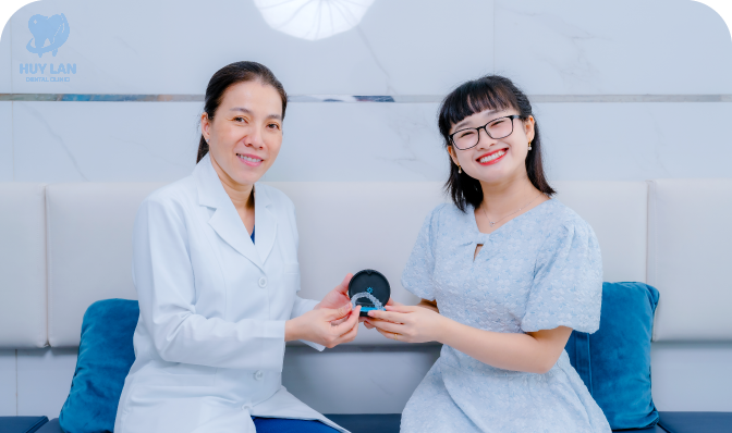 CÂU CHUYỆN <br>KHÁCH HÀNG